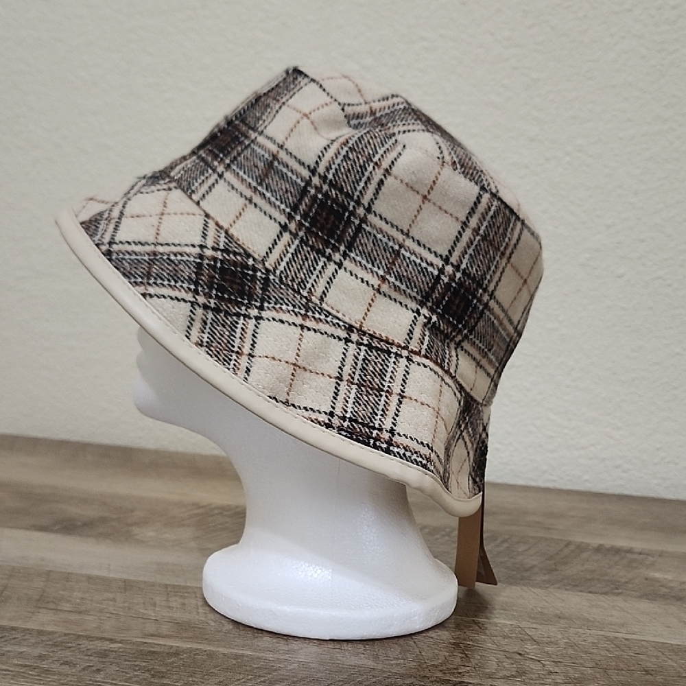 Steve Madden Cream and Brown Bucket Hat - Picture 6 of 10